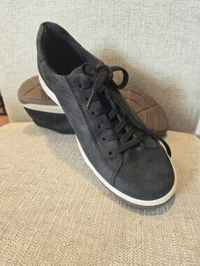 ECCO WOMENS Casual Sneakers in Black 39 Euro